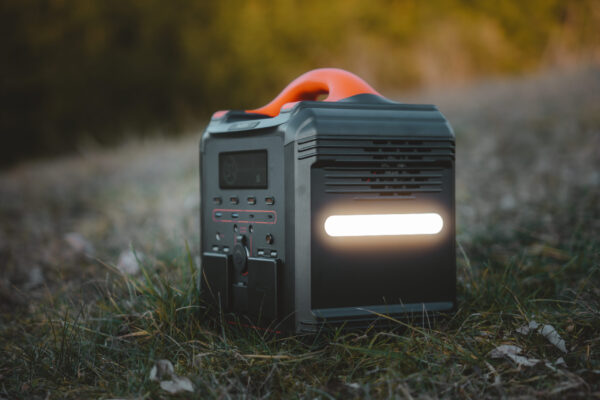 Miete deine PWRBOKS <br>1-30 Tage mieten<br>inkl. Solarfaltpanel <br> Campingpack 600Wh – Bild 5